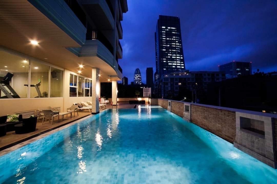 Aparthotel Bangkok Patio Bts Sanam Pao Zewnętrze zdjęcie