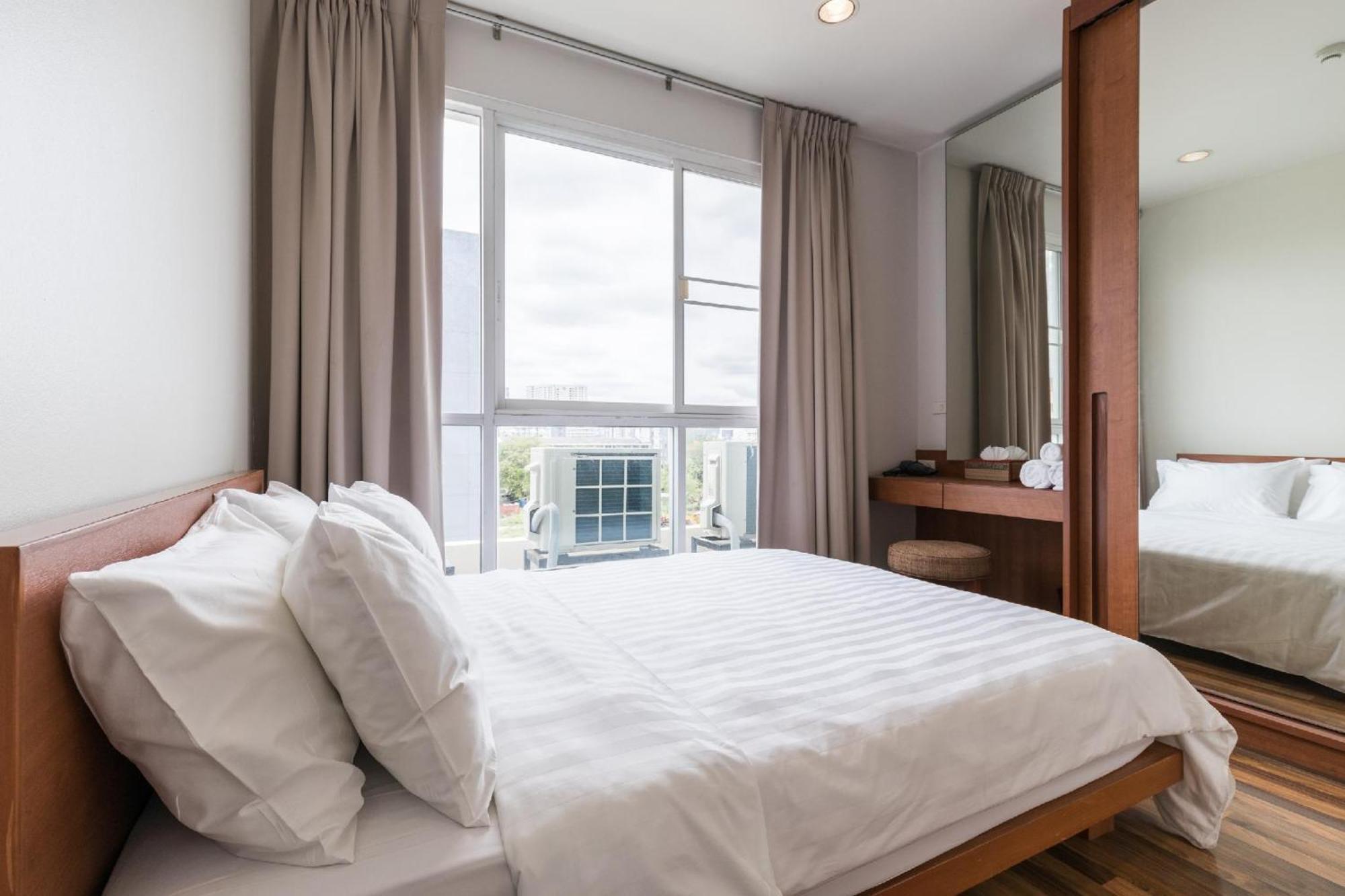 Aparthotel Bangkok Patio Bts Sanam Pao Zewnętrze zdjęcie
