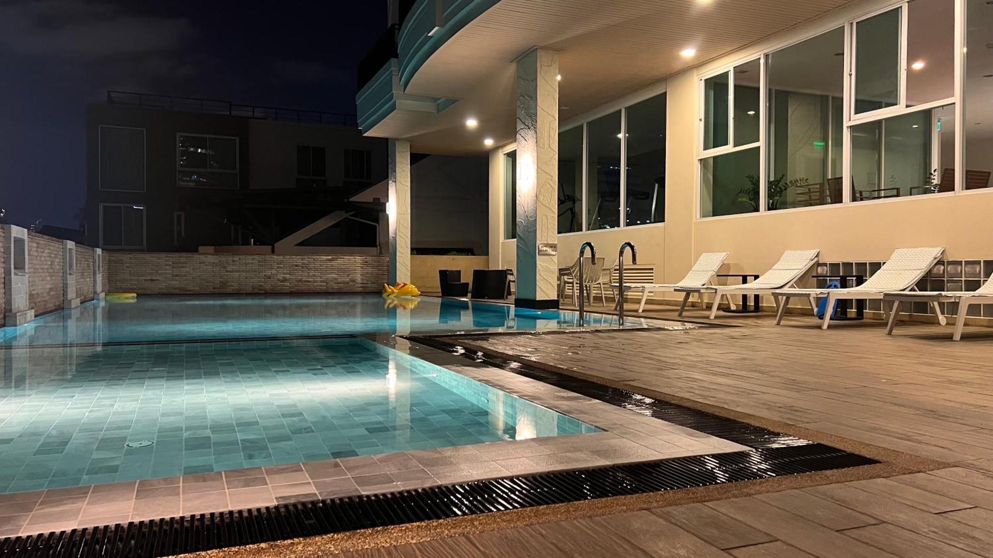 Aparthotel Bangkok Patio Bts Sanam Pao Zewnętrze zdjęcie